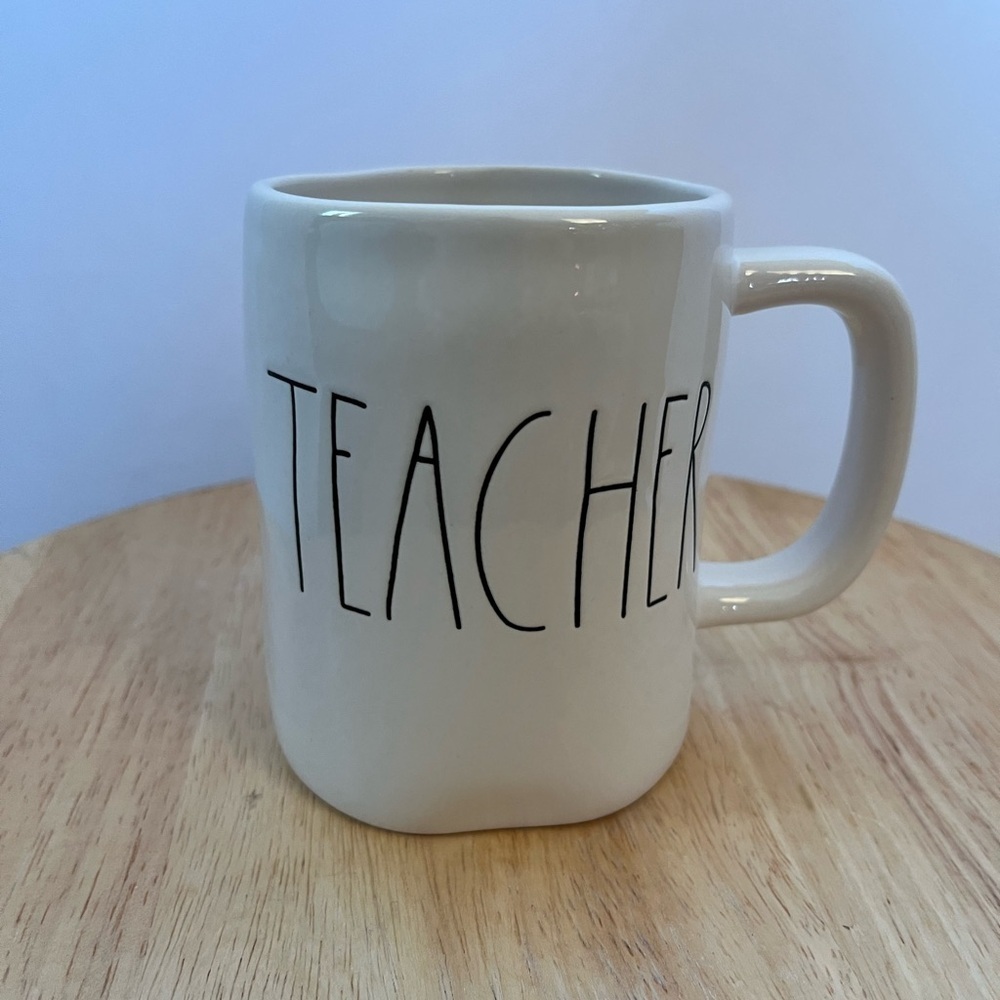 Rae Dunn TEACHER Coffee Mug. Preowned Excellent Condition. No Chips or Cracks.